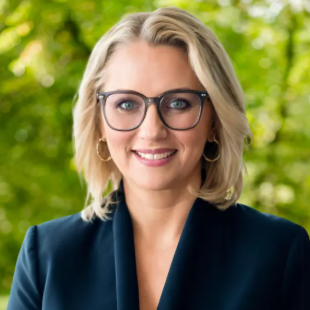 Jarmila Entezari