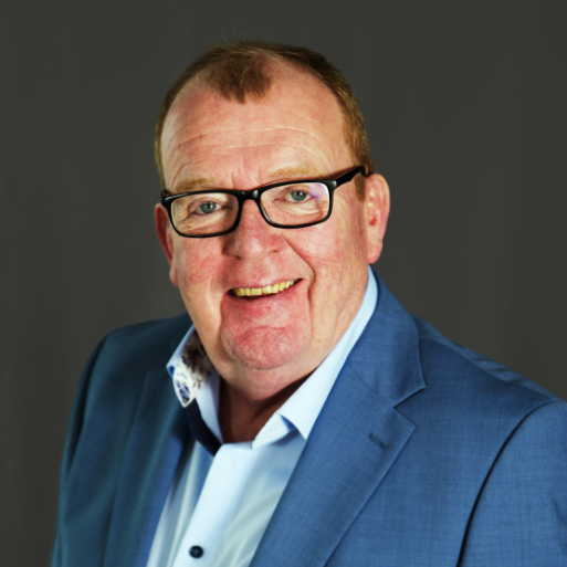 Richard D L Jones