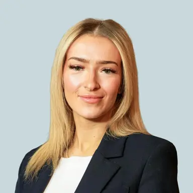 legal expert Gabrielle  Richardson