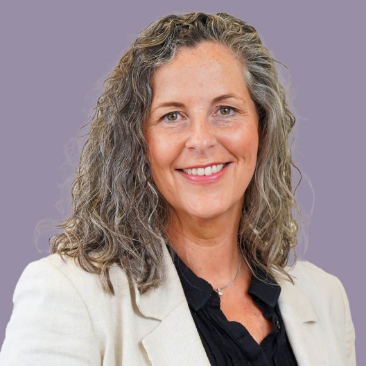Suzanne  Munroe