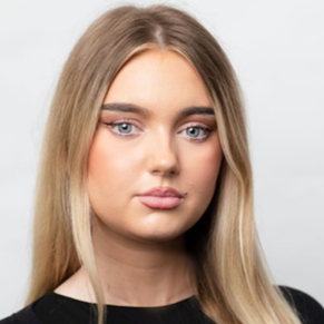 Mia  Drummond