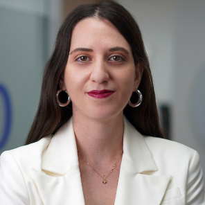 legal expert Theofania Apostolopoulou