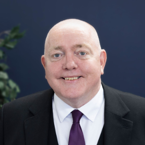 Clive Thomas