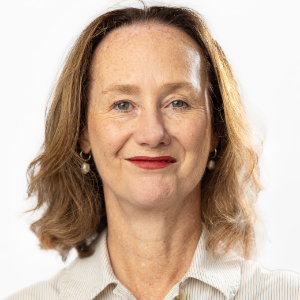 Tracey Emmott